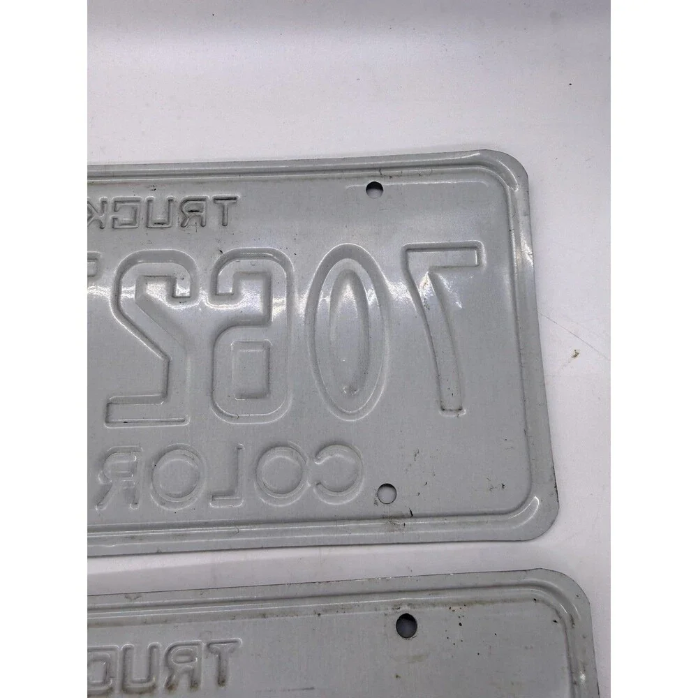 Vintage Pair Of Colorado Green Truck Automobile Vehicle Tag Expired 2000